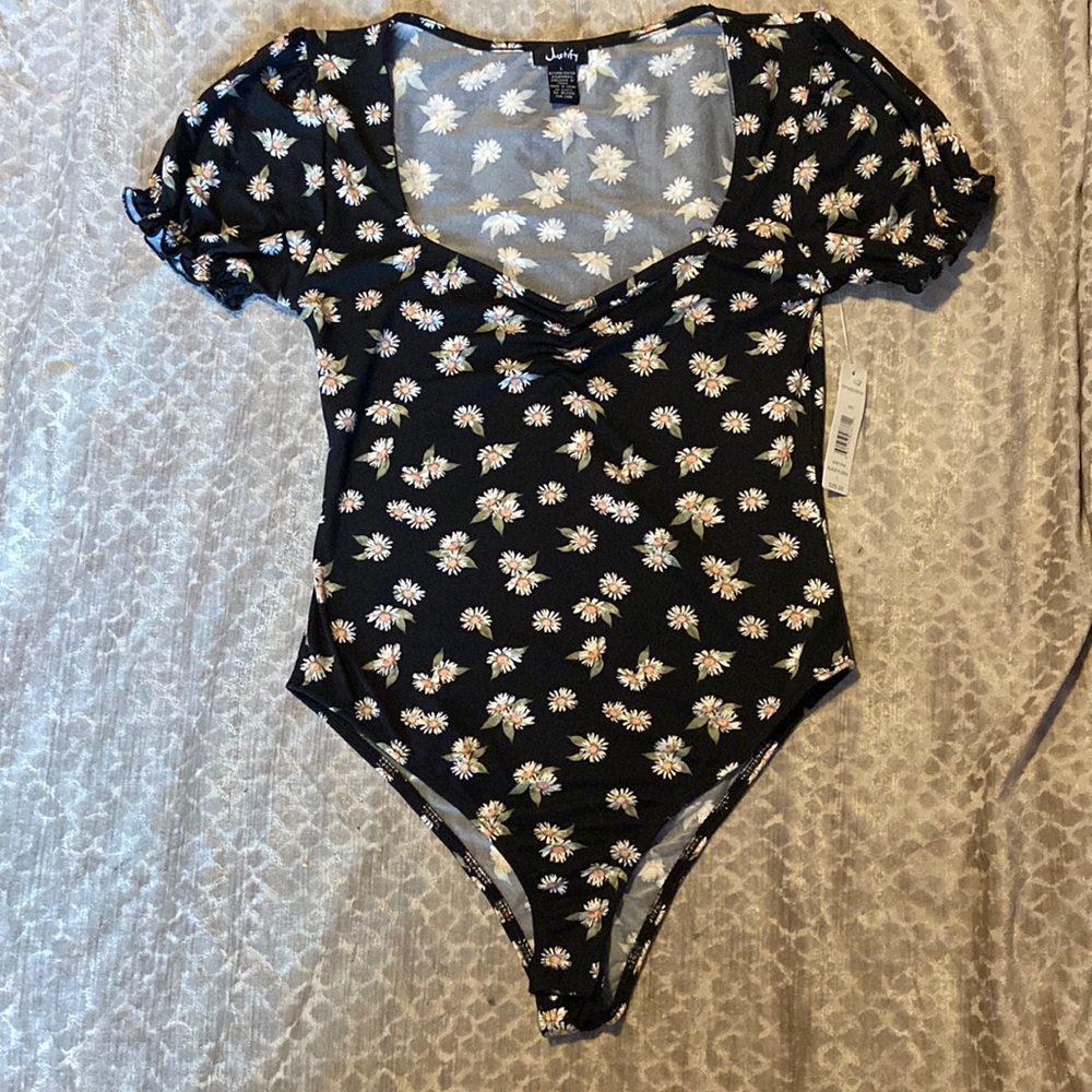 NWT Black Bodysuit Square Neck Daisy Print